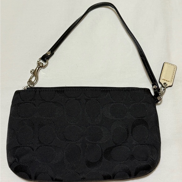 Coach Black Signature Turnlock Wristlet - Picture 2 of 4